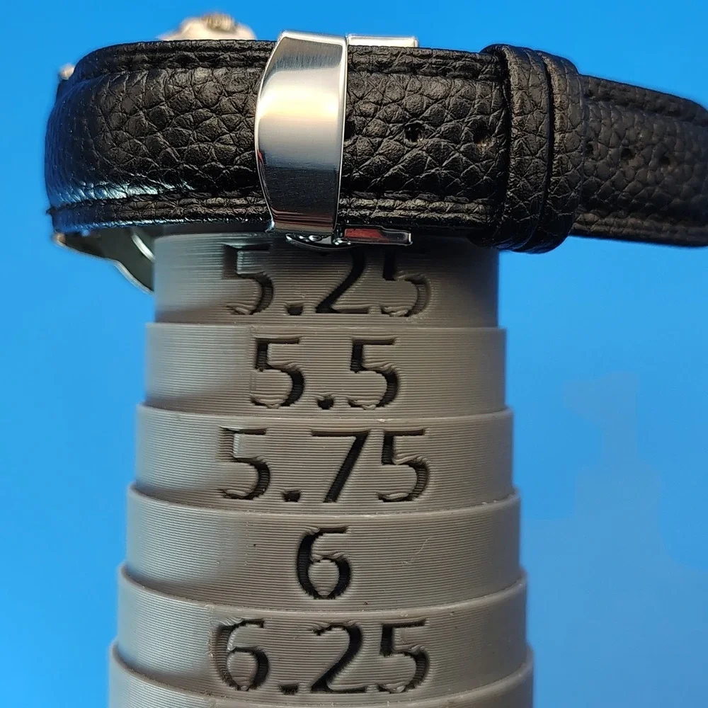 Vintage‎ 1998 Waltham Diver Style 36mm Mens Quartz Watch New Leather Strap Resto